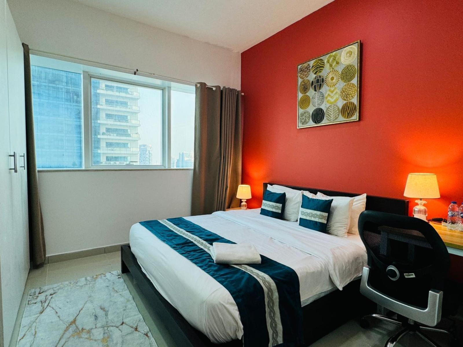 Private Rooms In 3 Bedroom Apartment Skynest Homes Marina Pinnacle Дубай Экстерьер фото