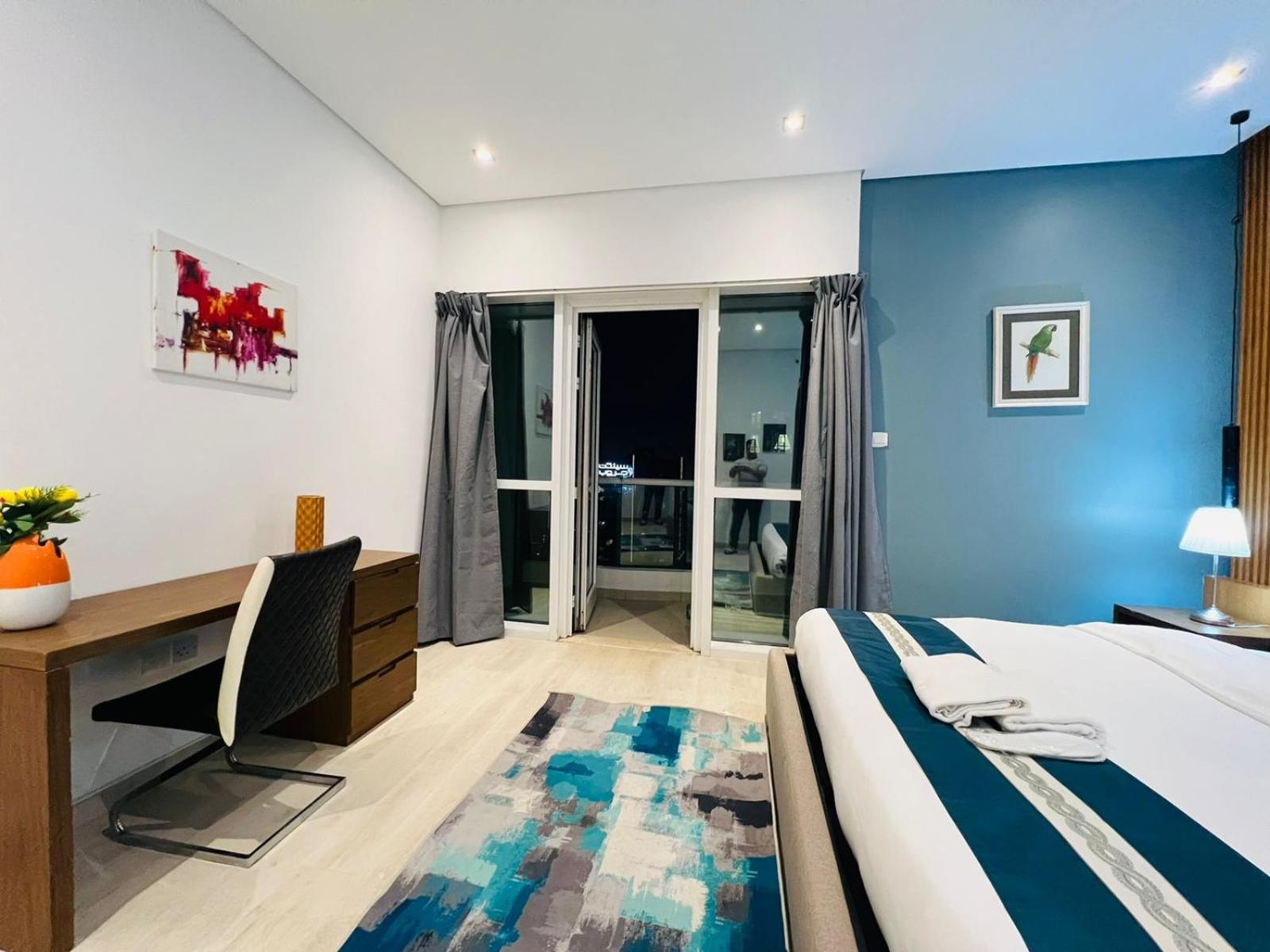 Private Rooms In 3 Bedroom Apartment Skynest Homes Marina Pinnacle Дубай Экстерьер фото
